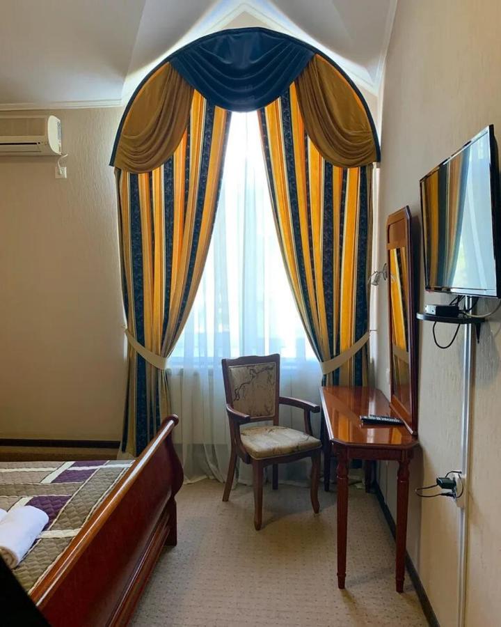 Continental Hotel Rostov na Donu Dış mekan fotoğraf